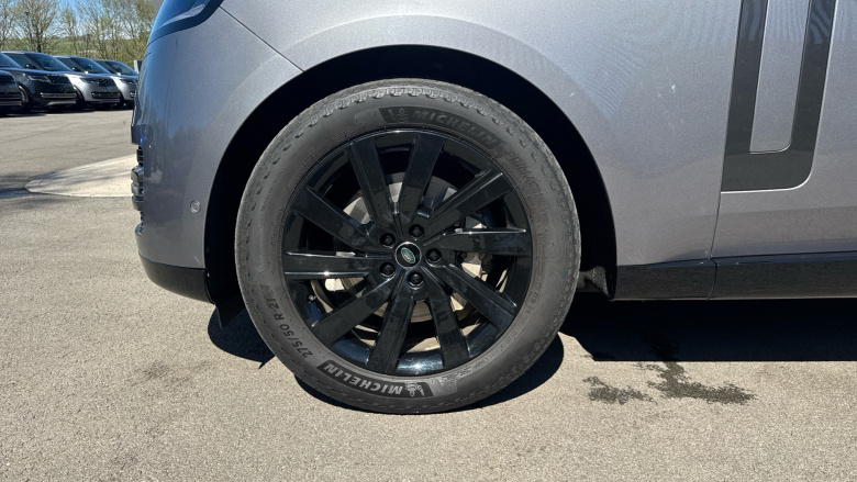 Land Rover Range Rover 3.0 D300 SE 4dr Auto Diesel Estate